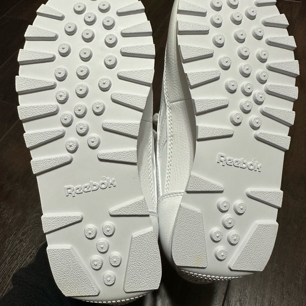 Reebok Renaissance White and Steel Sneakers Size 7.5 - Picture 3 of 10